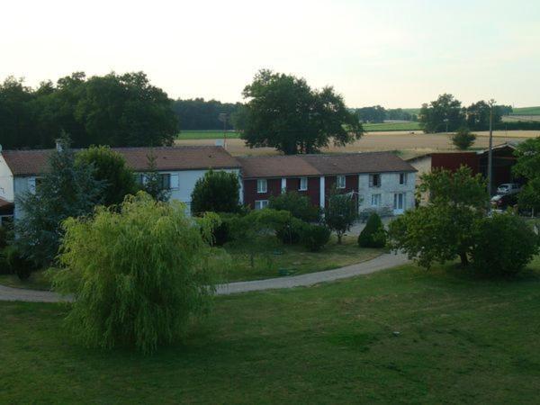 La Pommeraie Jonzac Exterior foto